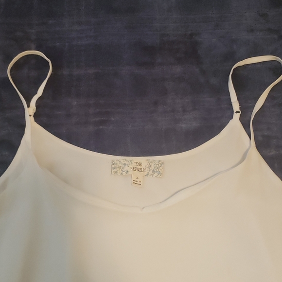 NEW w/o Tags Flowy White Spaghetti Strap Top Shirt - Picture 2 of 3